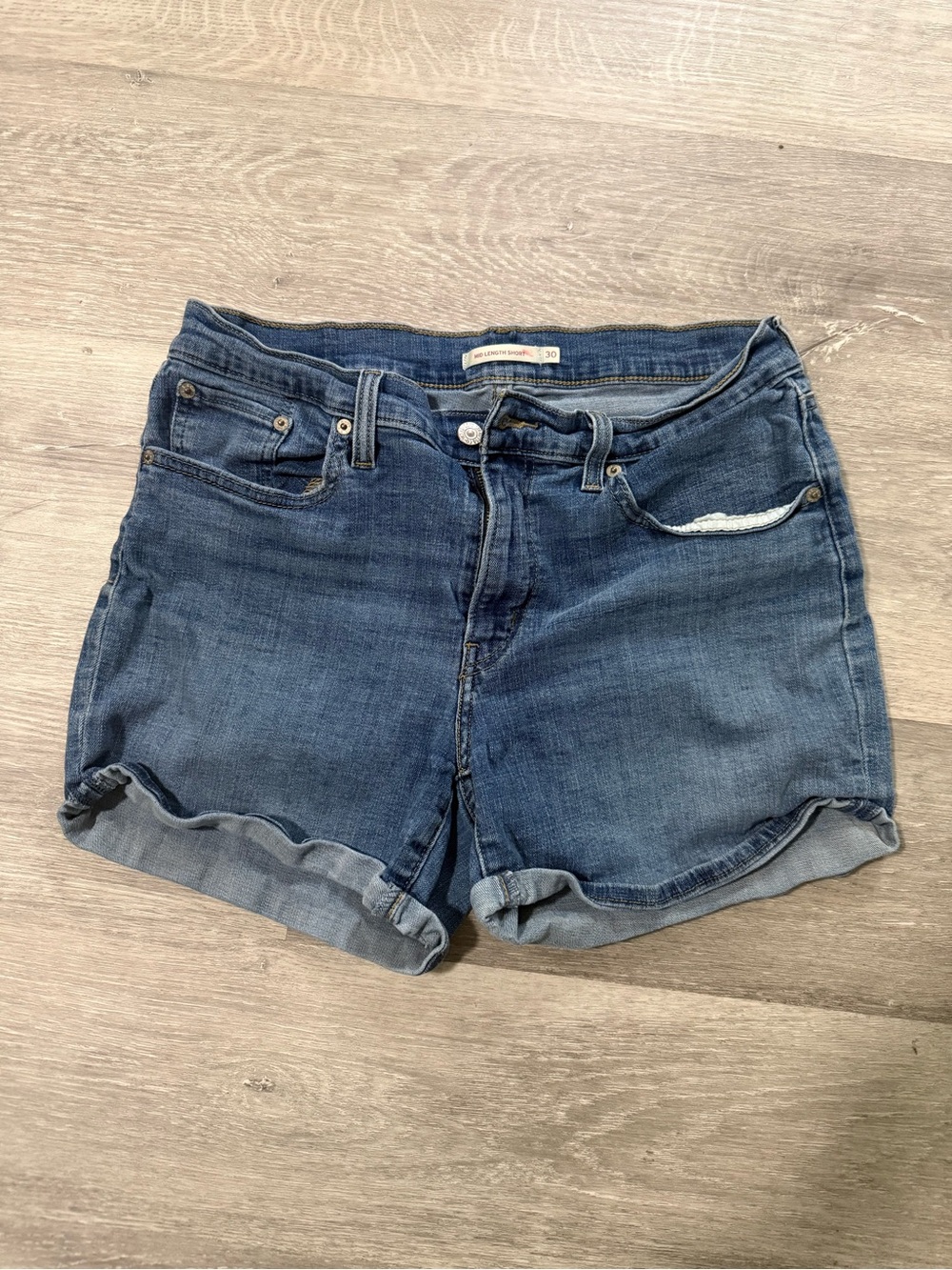 Levi’s Denim Shorts 30W